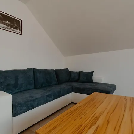 Zara Апартаменты *